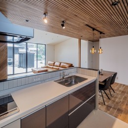 P1272018